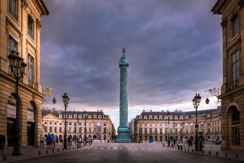 Photo of Place vendôme in Paris to illustrate the Paris private tour offer at Broaden-horizons.fr