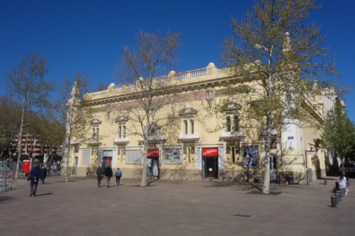 Photo du Cinéma Castillet pour illustrer la visite guidée Perpignan architecture dans les Pyrénées Orientales, France.
