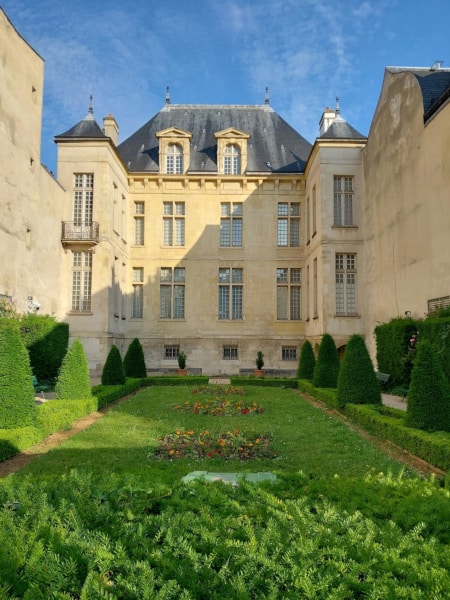 Photo of the Hôtel de Donon to illustrate the Marais private tour Paris, France.