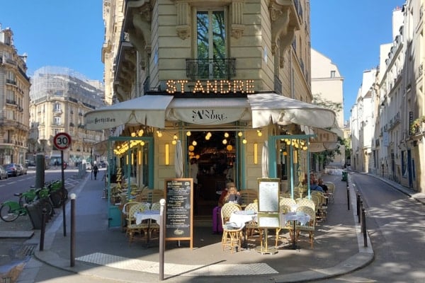 Photo of Café Le Saint-André in the Quartier Latin to illustrate the Paris Full Day Tour.