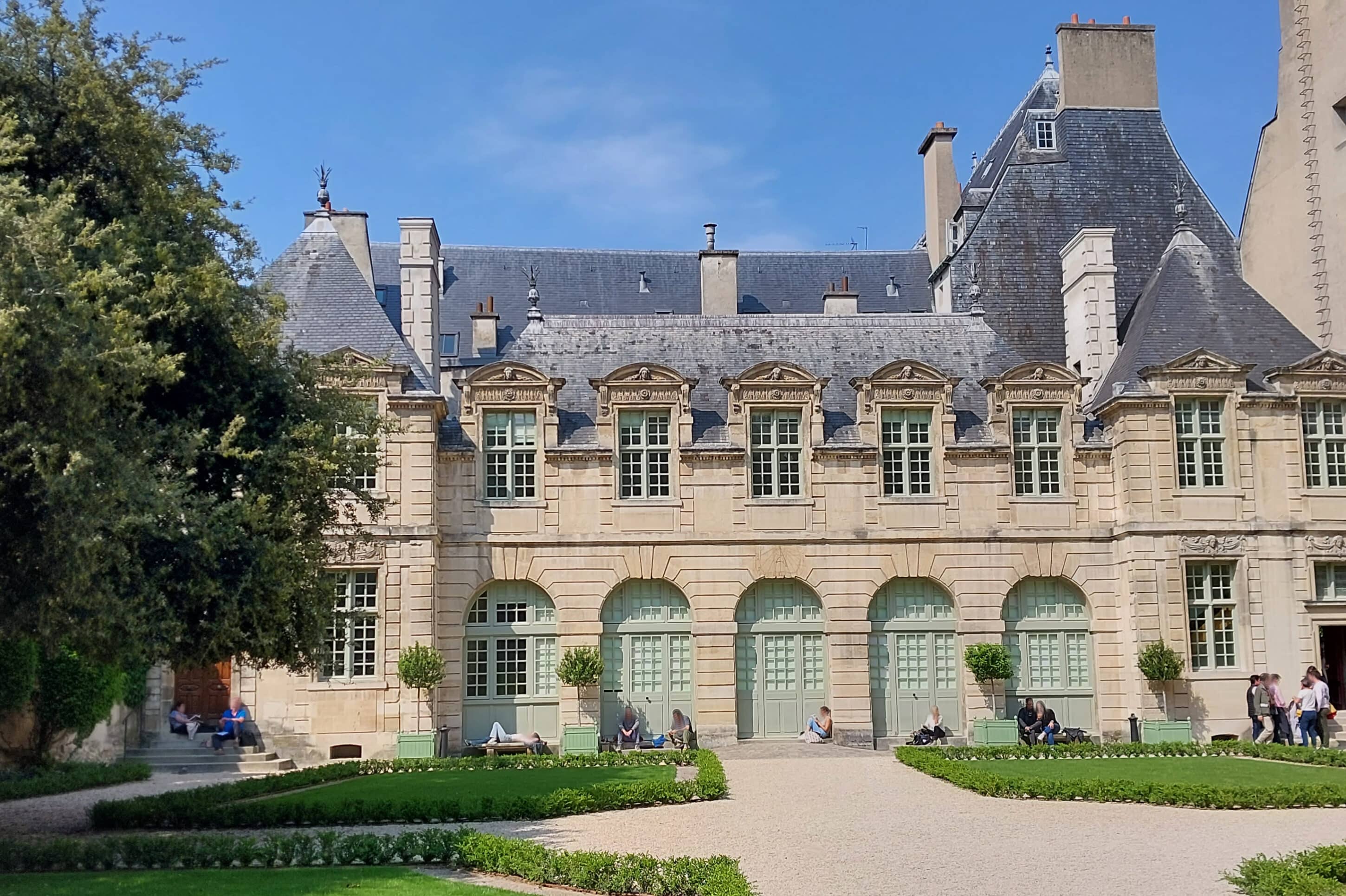 Hôtel de Sully - Orangerie and Garden - Le Marais, Paris