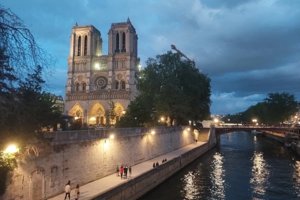 Photo of the facade of Notre-Dame Cathedral to illustrate the Notre-Dame to Le Marais Private Guided Tour; Paris, France.