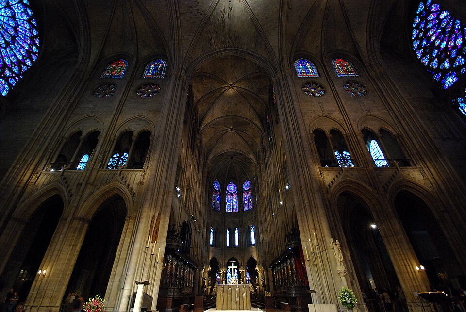 Transept view of notre dame with both north and south rose windows. In the center of the pictures are the choir eastern stain glass which offer an amazing light in the early morning.