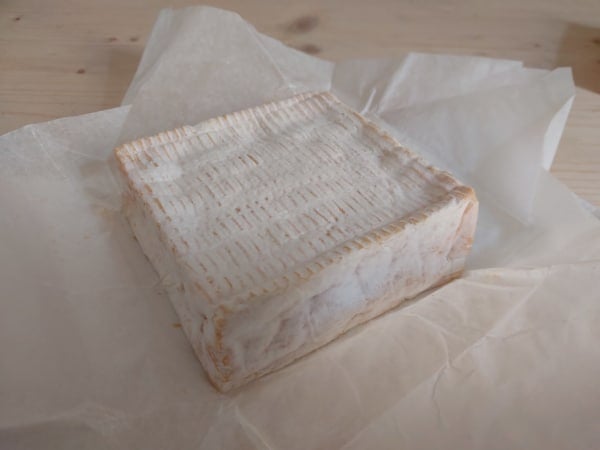 Pont-l'Évêque cheese, Normandy, France - broaden-horizons.fr private tours.